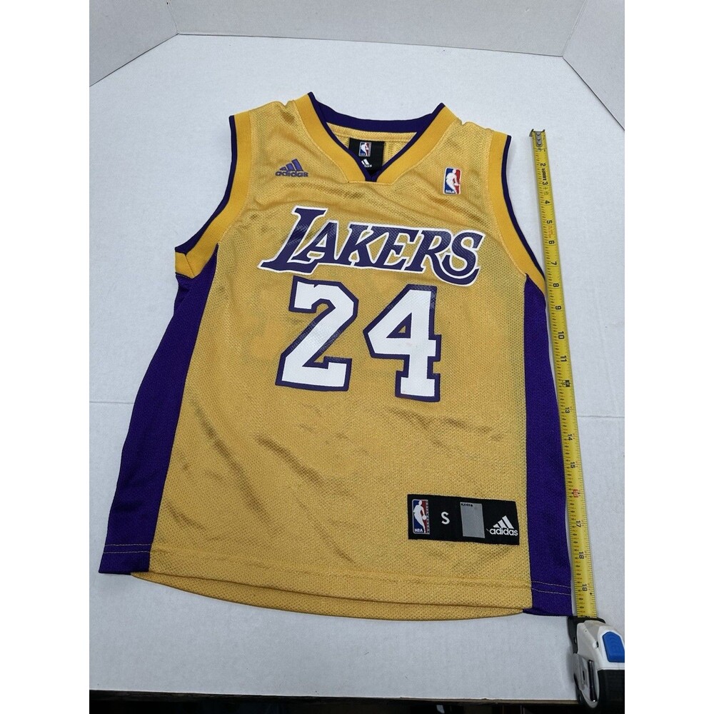 adidas Los Angeles Lakers Kobe Bryant #24 NBA Jersey, Yellow/Purple youth Size S